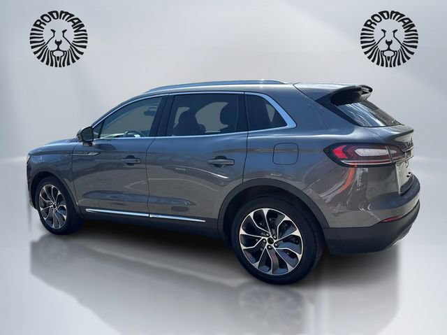 Used 2022 Lincoln Nautilus Reserve w/ Luxury Package AWD/4WD image 7