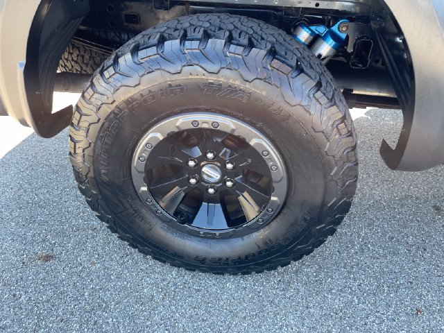 Used 2017 Ford F150 Raptor w/ Equipment Group 802A Luxury AWD/4WD image 39