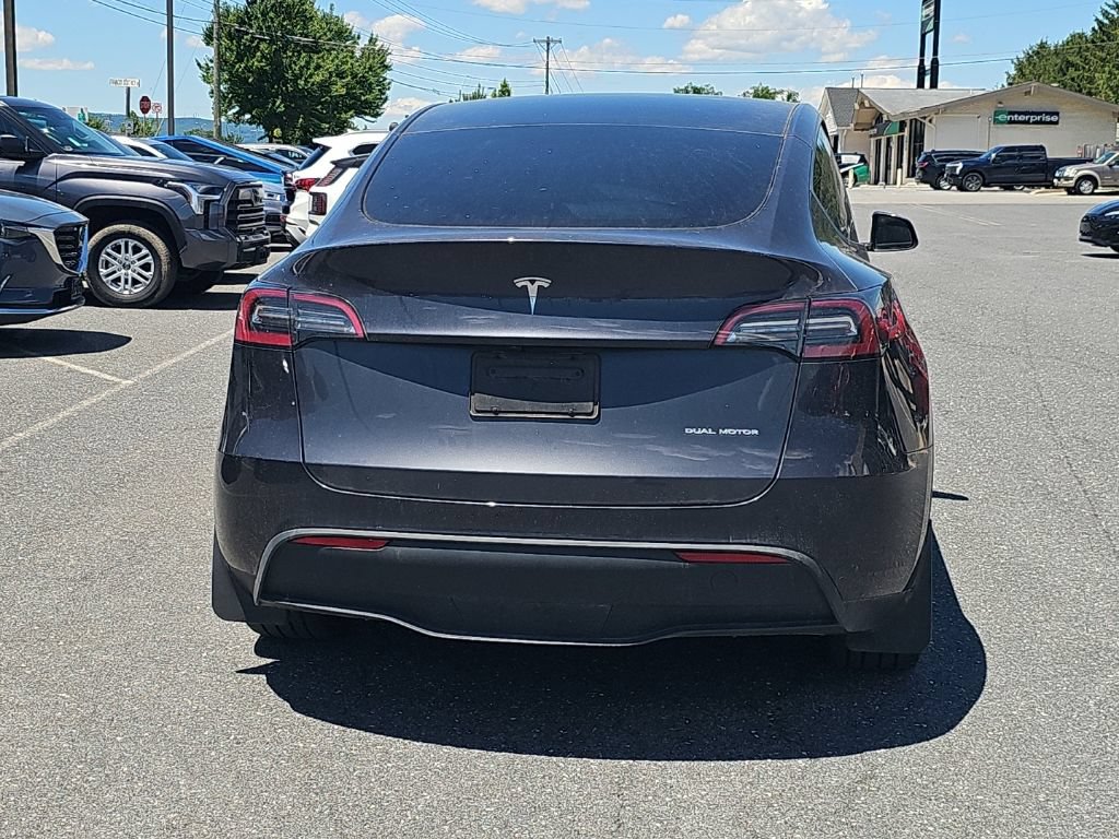 Used 2024 Tesla Model Y Long Range AWD/4WD image 14