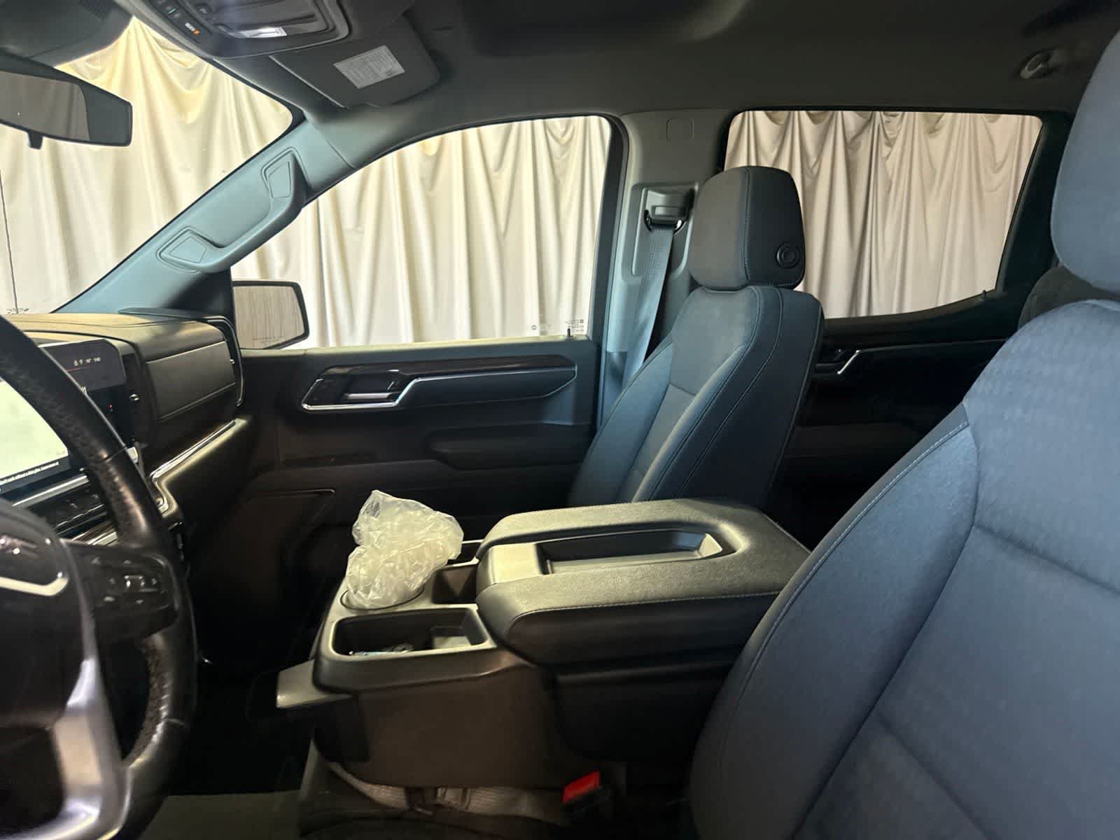 Used 2024 GMC Sierra 1500 SLE AWD/4WD image 21