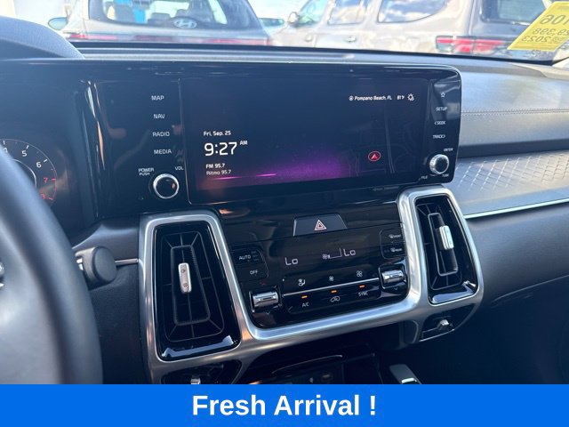 Used 2023 Kia Sorento SX AWD/4WD image 8
