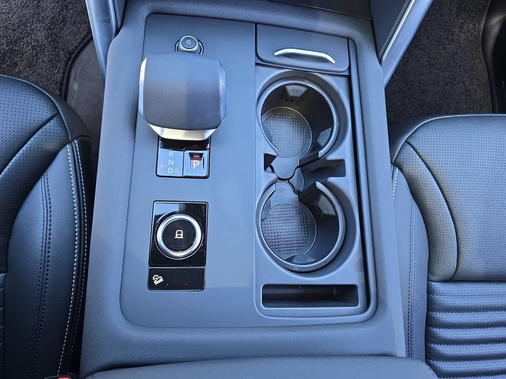 New 2026 Land Rover Discovery S AWD/4WD image 27