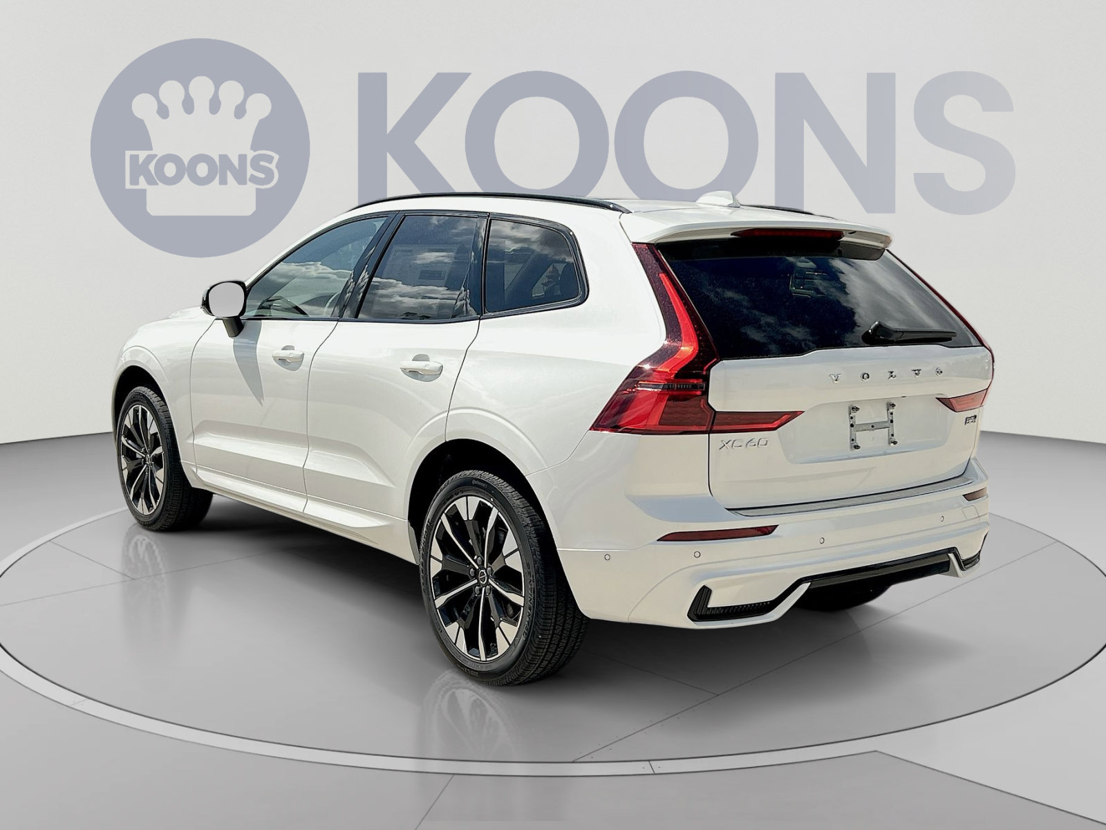 New 2026 Volvo XC60 B5 Plus w/ Protection Package Premier AWD/4WD image 12