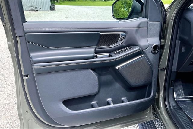 Used 2025 Ford Expedition Max Platinum w/ Stealth Performance Package AWD/4WD image 22