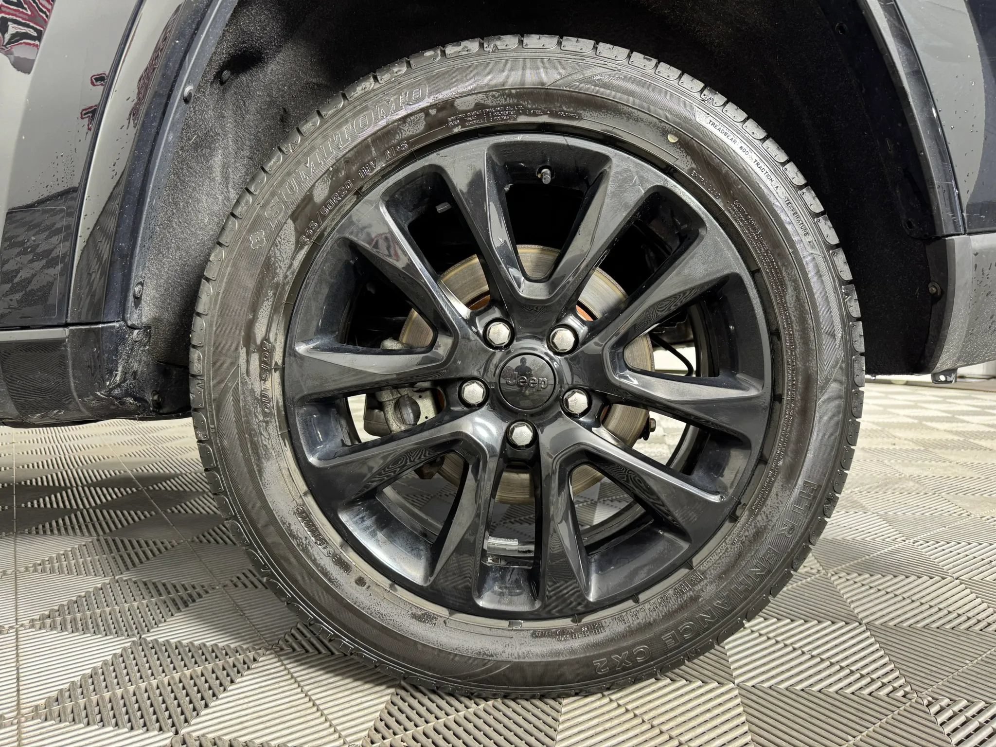 Used 2021 Jeep Grand Cherokee Laredo X AWD/4WD image 45