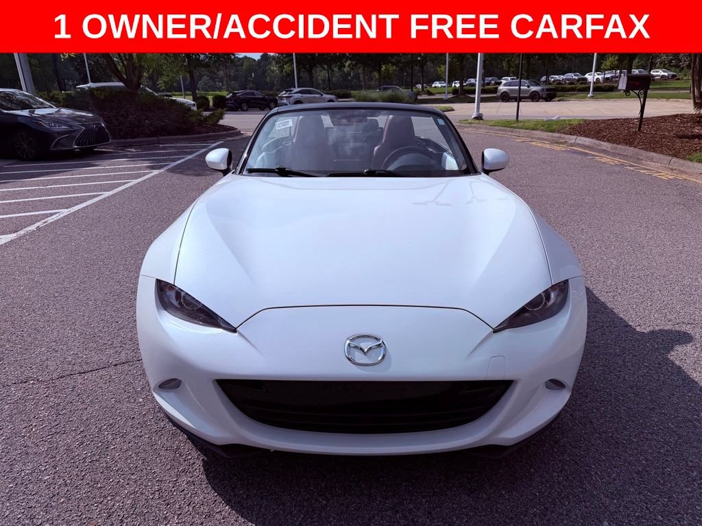 Used 2023 MAZDA MX-5 Miata Grand Touring RWD image 2