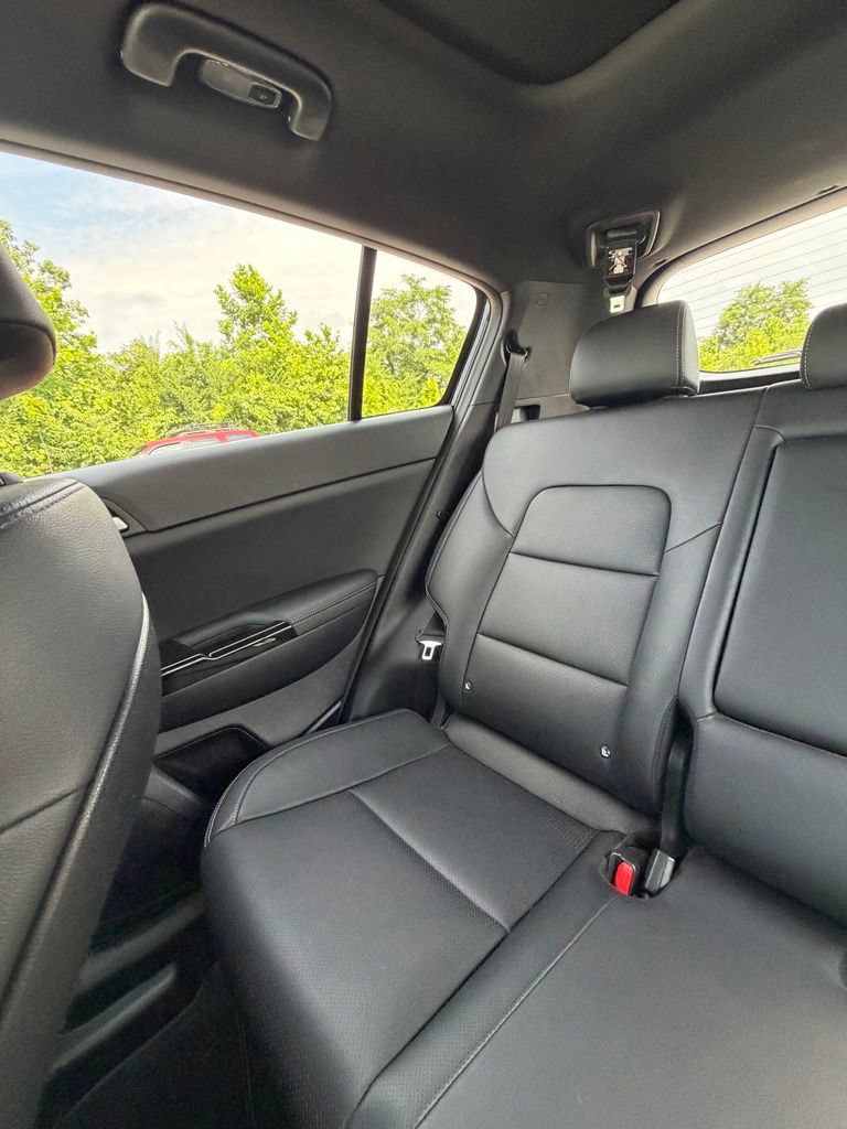Used 2021 Kia Sportage S w/ S AWD Premium Package image 17