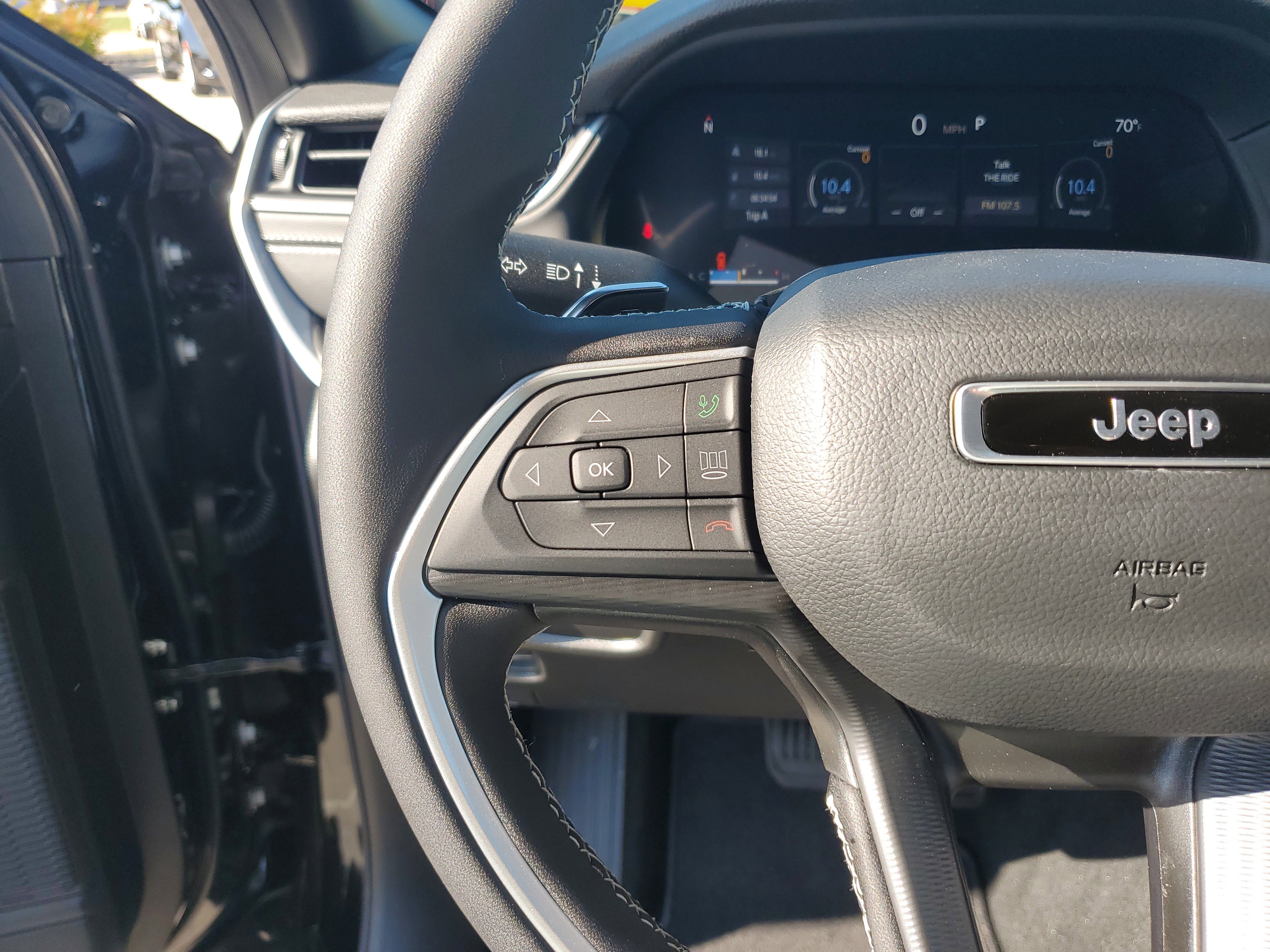 New 2025 Jeep Grand Cherokee L Laredo image 21