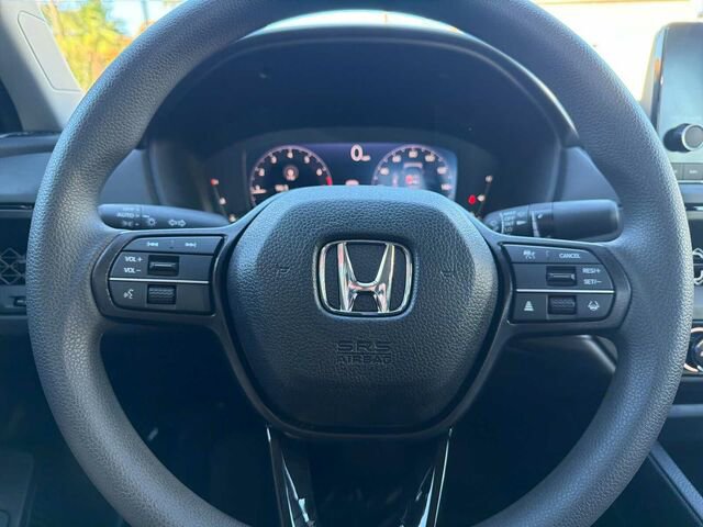 Used 2025 Honda Accord LX image 26