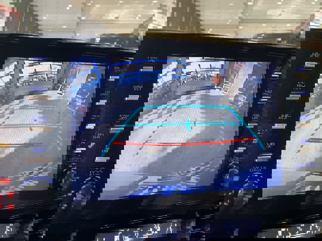 Used 2023 Toyota Sienna LE image 17