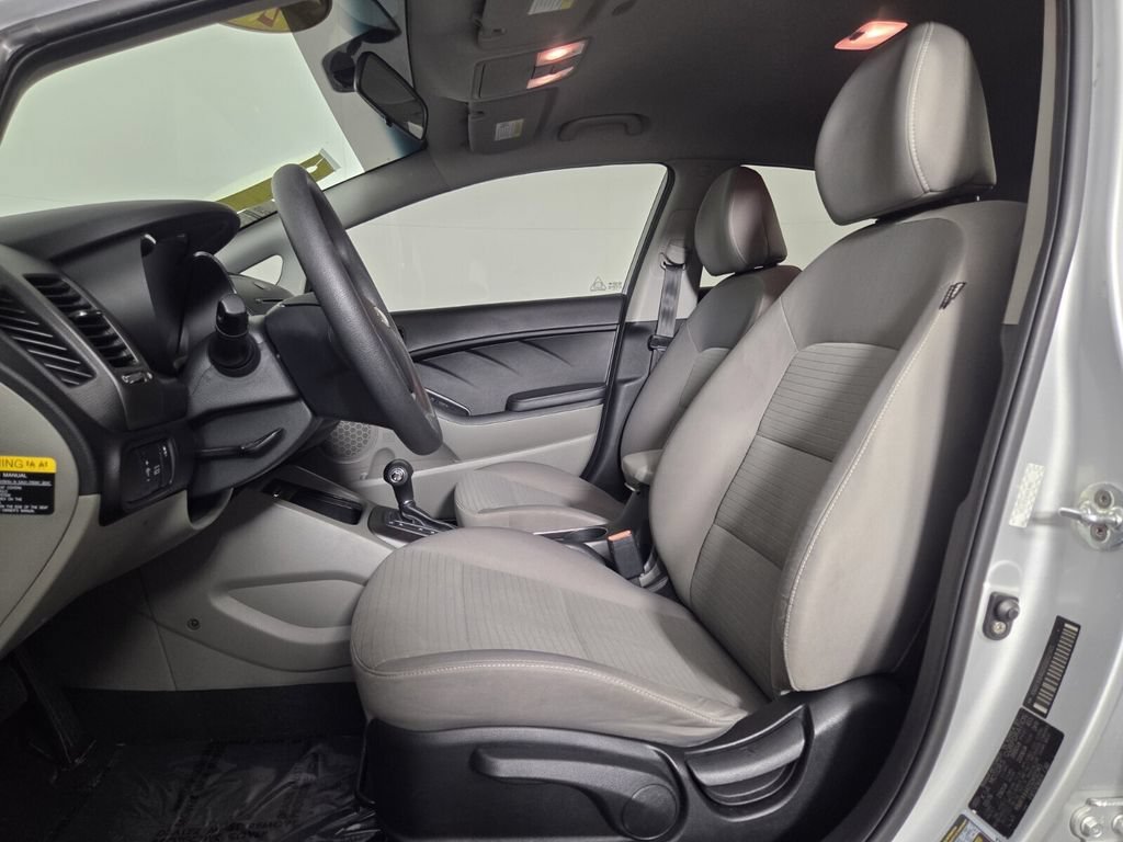 Used 2016 Kia Forte LX w/ LX Popular Plus Package FWD image 11
