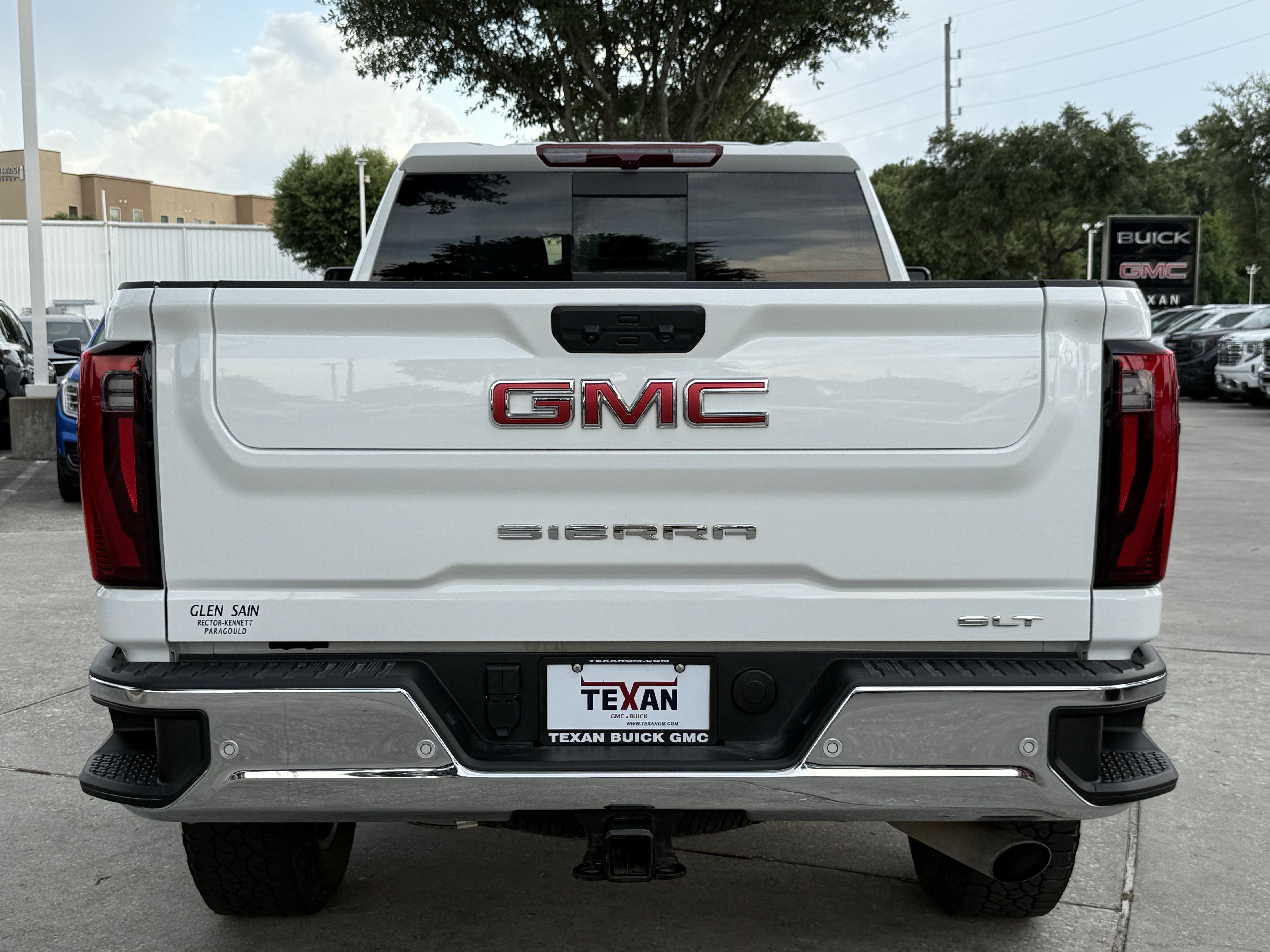 Used 2025 GMC Sierra 2500 SLT AWD/4WD image 6
