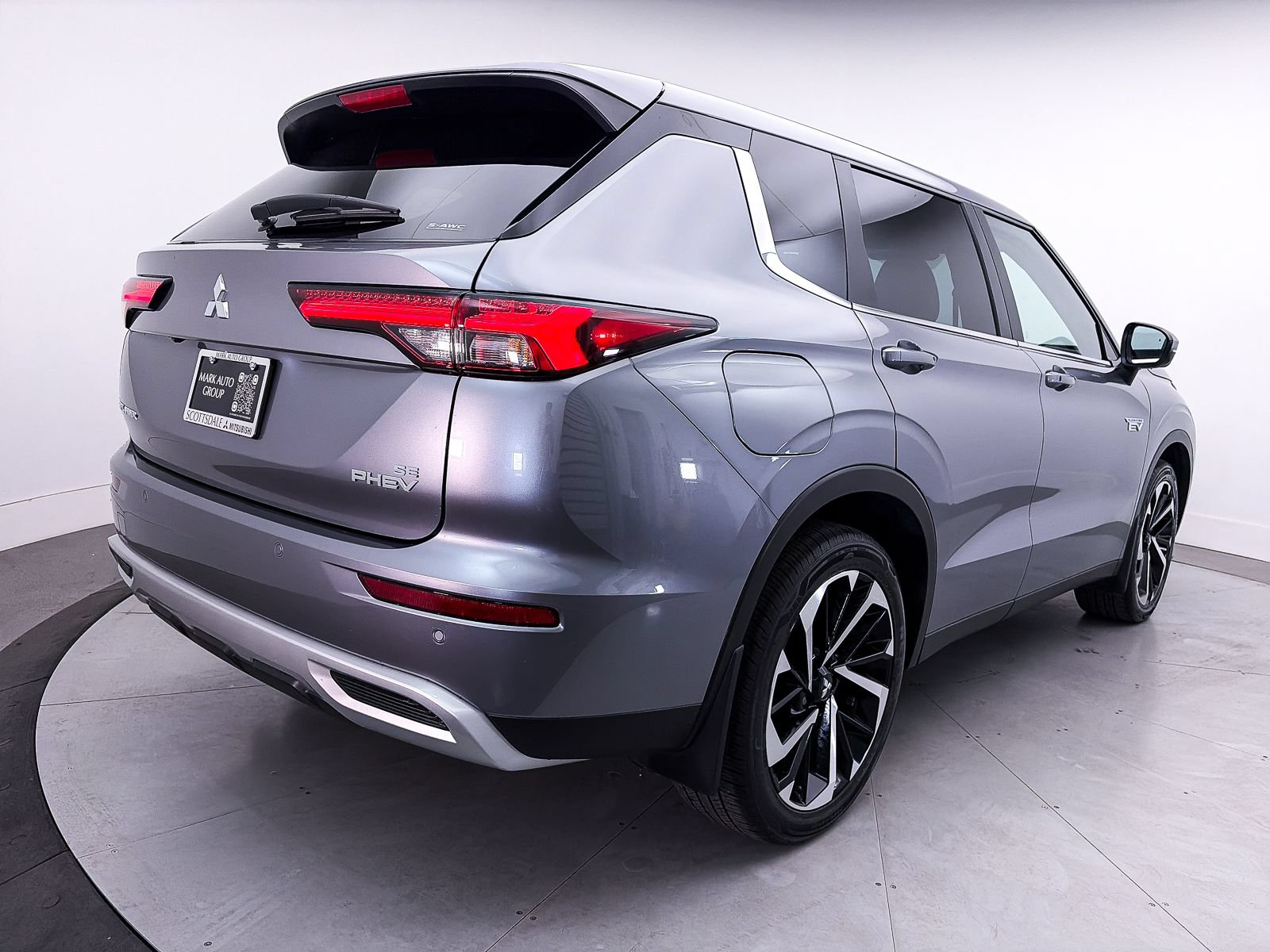 Used 2023 Mitsubishi Outlander SE AWD/4WD image 15