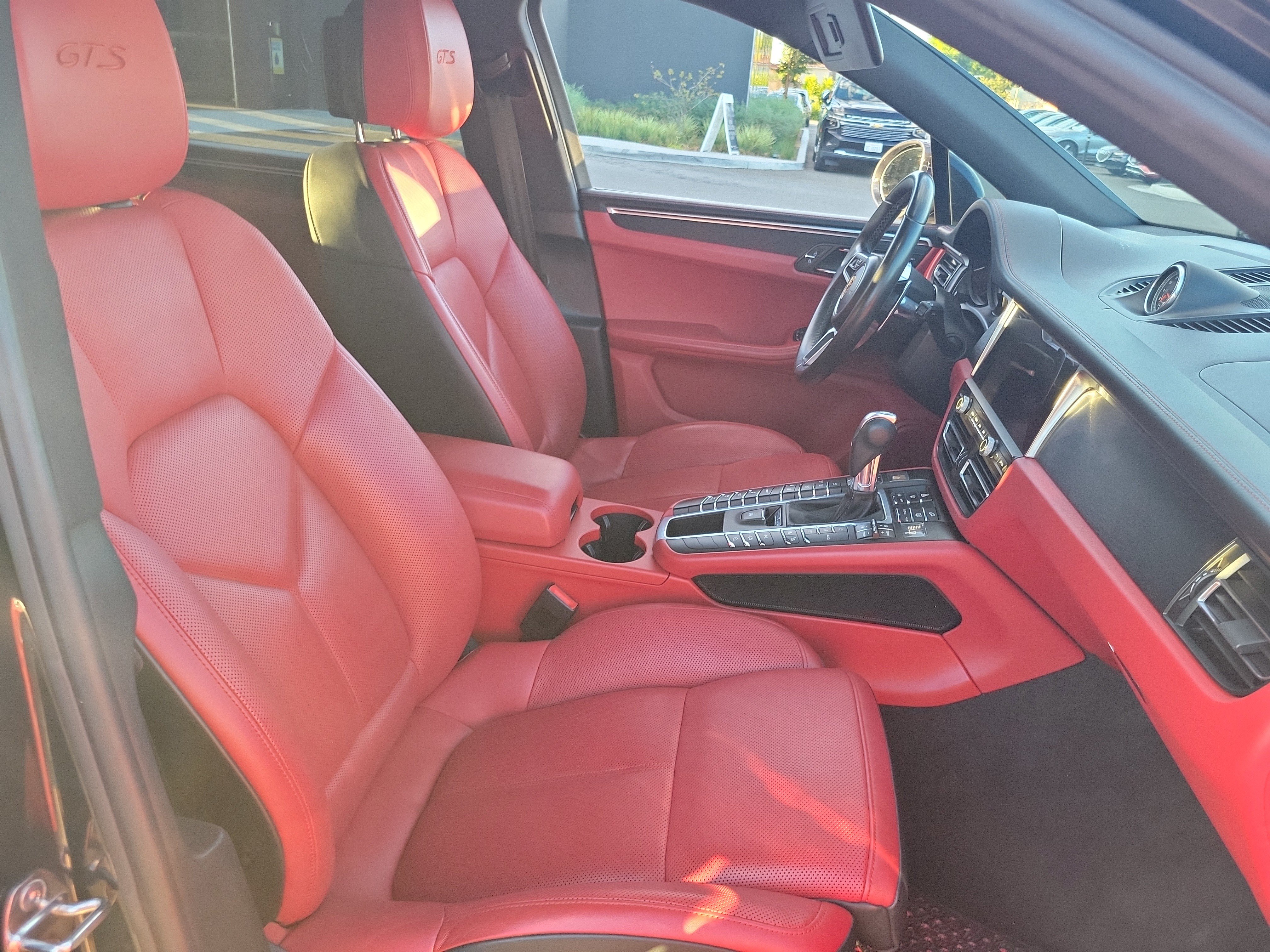 Used 2021 Porsche Macan GTS AWD/4WD image 20