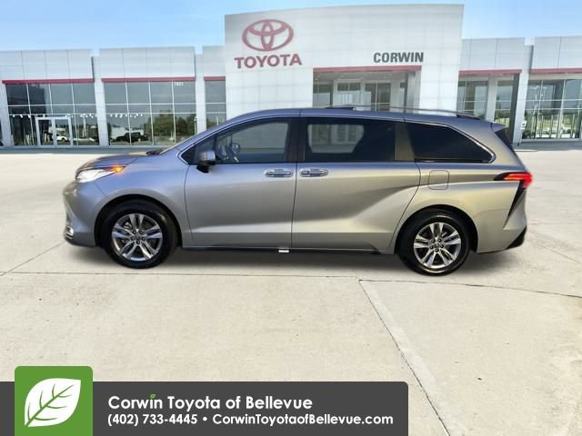 Used 2024 Toyota Sienna Limited video 2