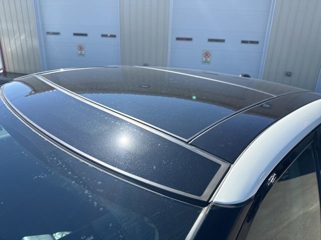 Used 2017 Nissan Maxima Platinum image 9