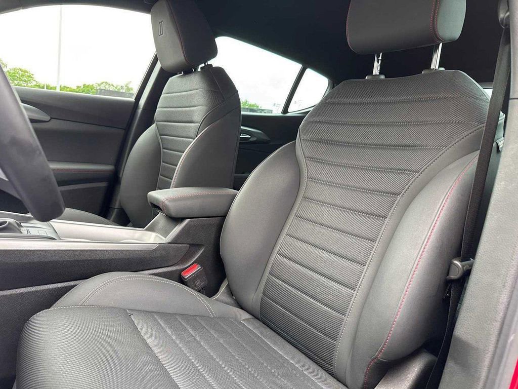 Used 2024 Dodge Hornet R/T image 16