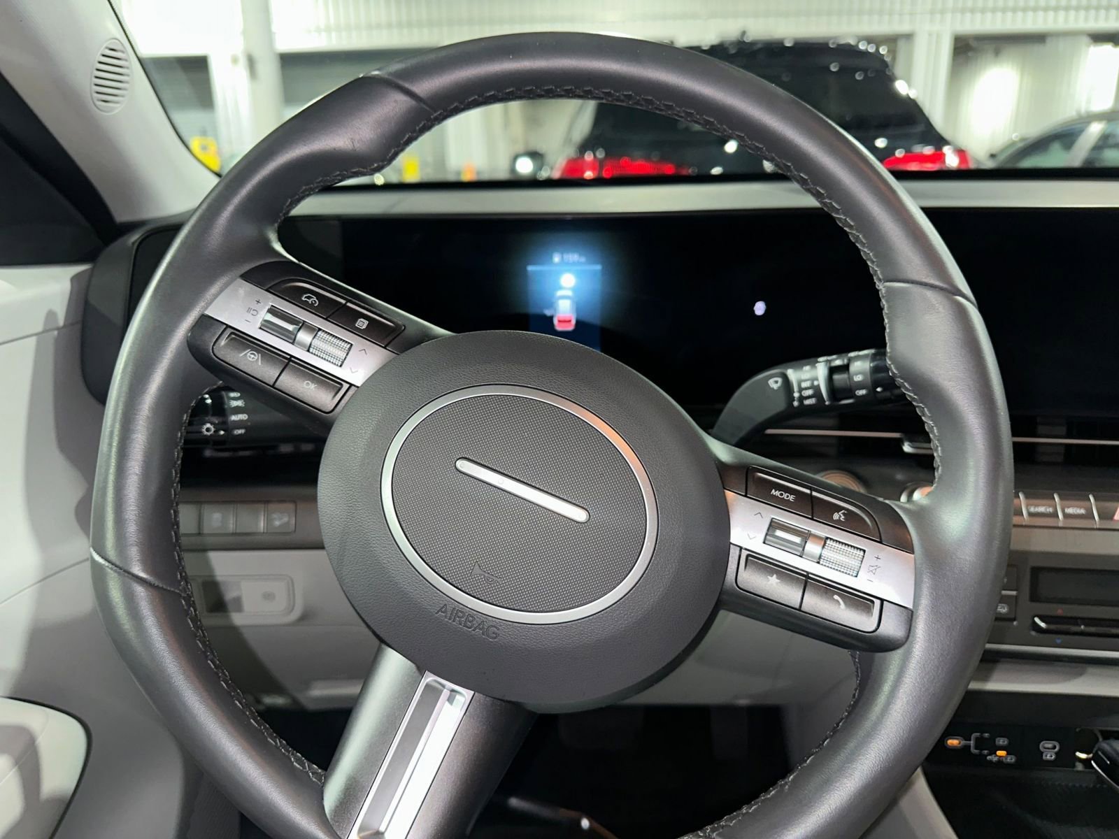 Used 2025 Hyundai Kona SEL image 28