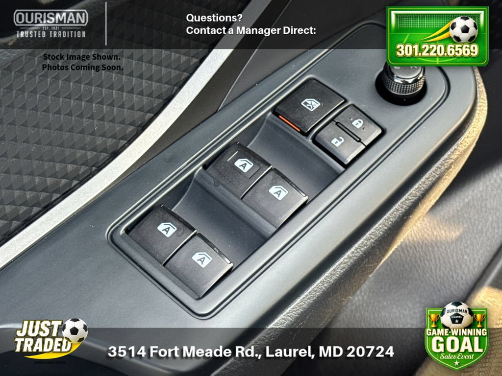 Used 2019 Toyota C-HR LE FWD image 8