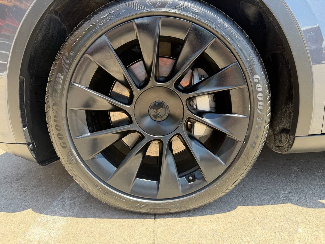 Used 2023 Tesla Model Y Long Range AWD/4WD image 44