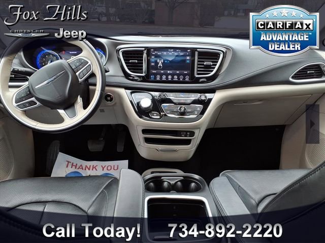 Used 2019 Chrysler Pacifica Limited w/ Tire & Wheel Group image 14