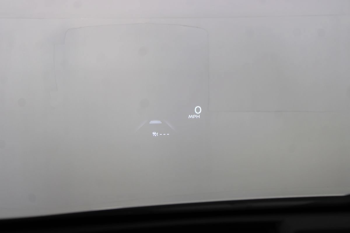 Used 2023 Nissan Ariya AWD image 16
