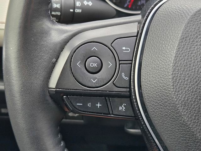 Used 2020 Toyota RAV4 XLE Premium image 26