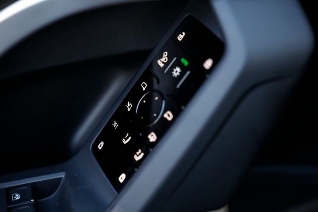 New 2025 Audi Q5 Premium Plus image 16