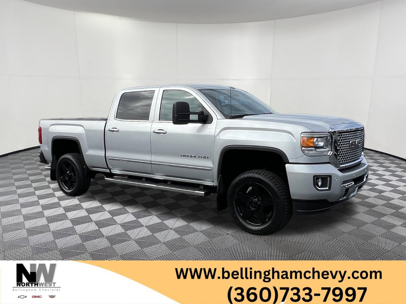 Used 2015 GMC Sierra 2500 Denali image 1