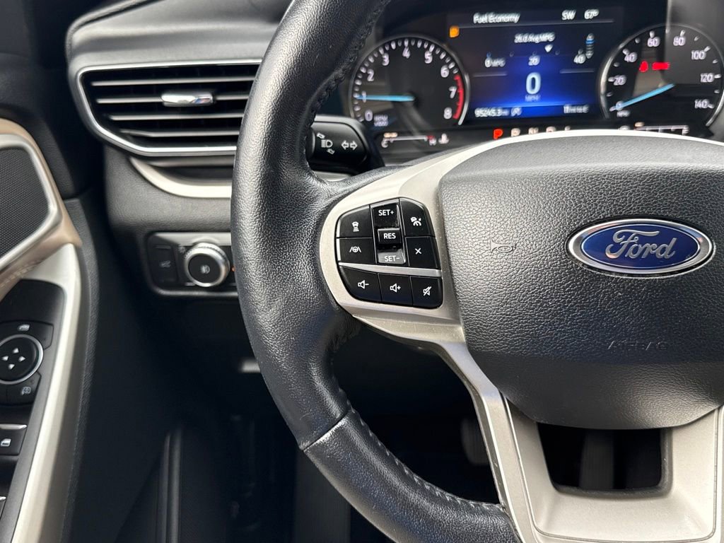 Used 2021 Ford Explorer XLT w/ Equipment Group 202A image 18