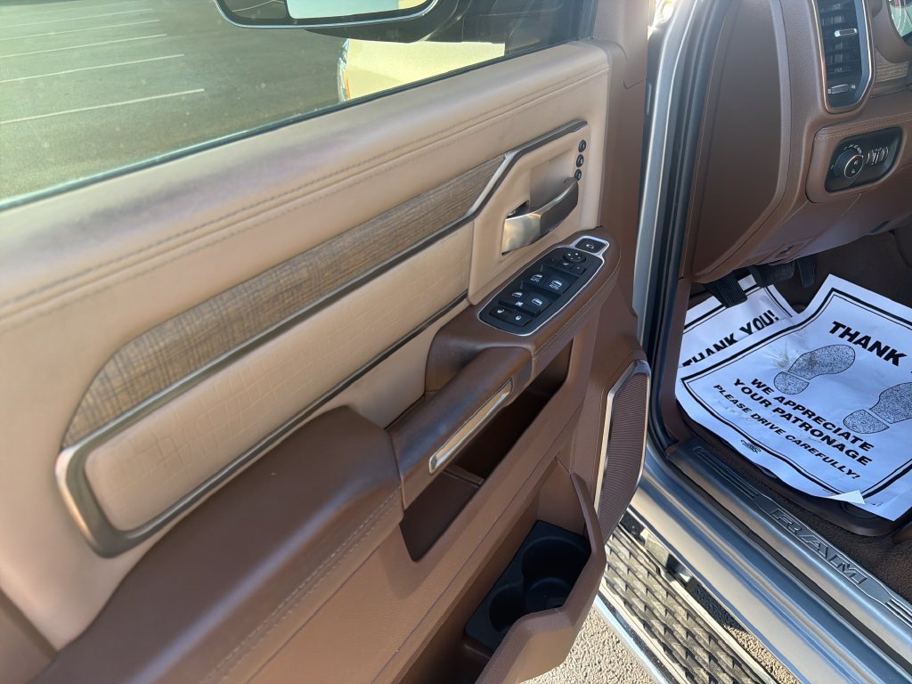 Used 2022 RAM 3500 Limited AWD/4WD image 11