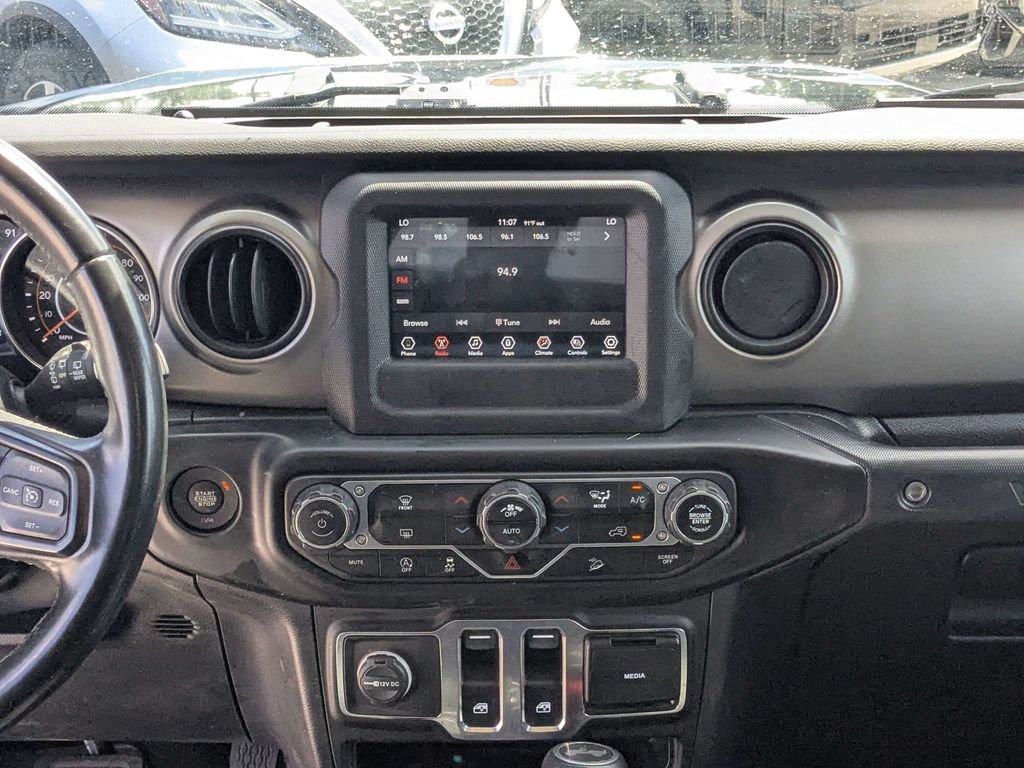 Used 2021 Jeep Wrangler Sport AWD/4WD image 16