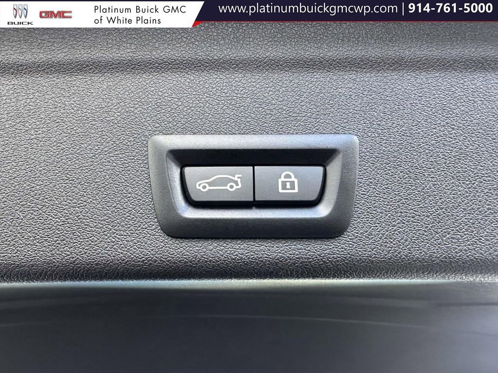 Used 2022 BMW X6 M50i w/ Executive Package image 14