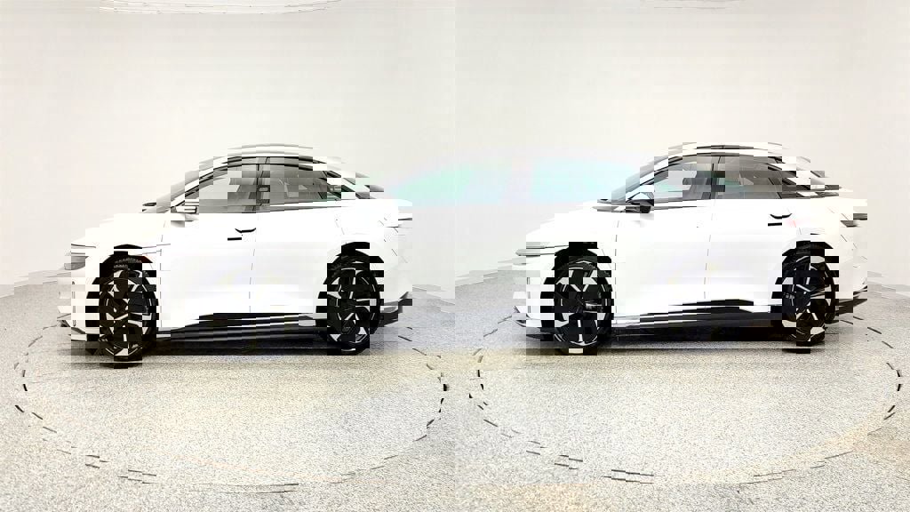 Used 2023 Lucid Air Touring image 8