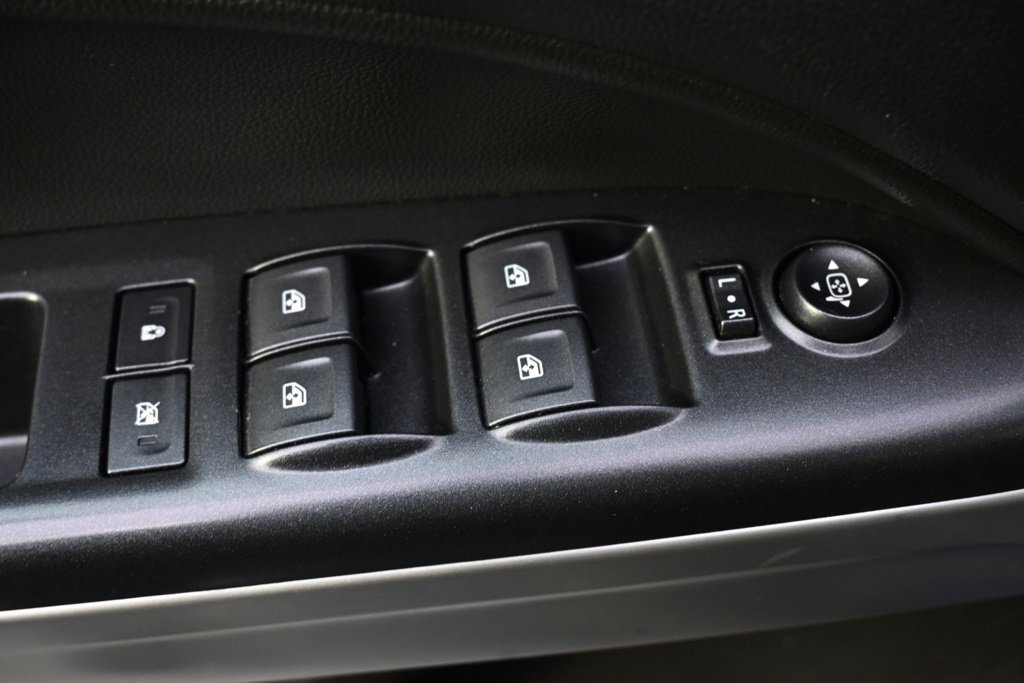 Used 2017 Chevrolet Colorado ZR2 image 23