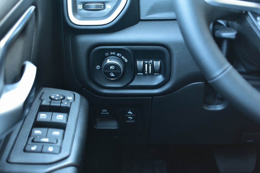 New 2025 RAM 1500 Big Horn AWD/4WD image 38