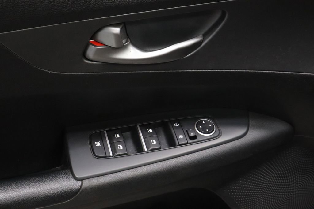 Used 2021 Kia Forte LXS image 21