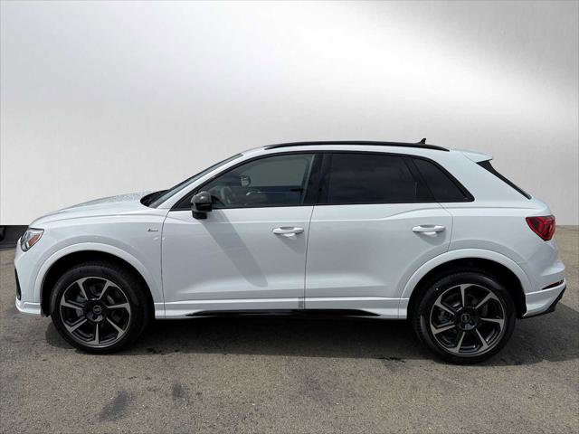 Certified 2025 Audi Q3 2.0T Premium Plus w/ Premium Plus Package AWD/4WD image 6