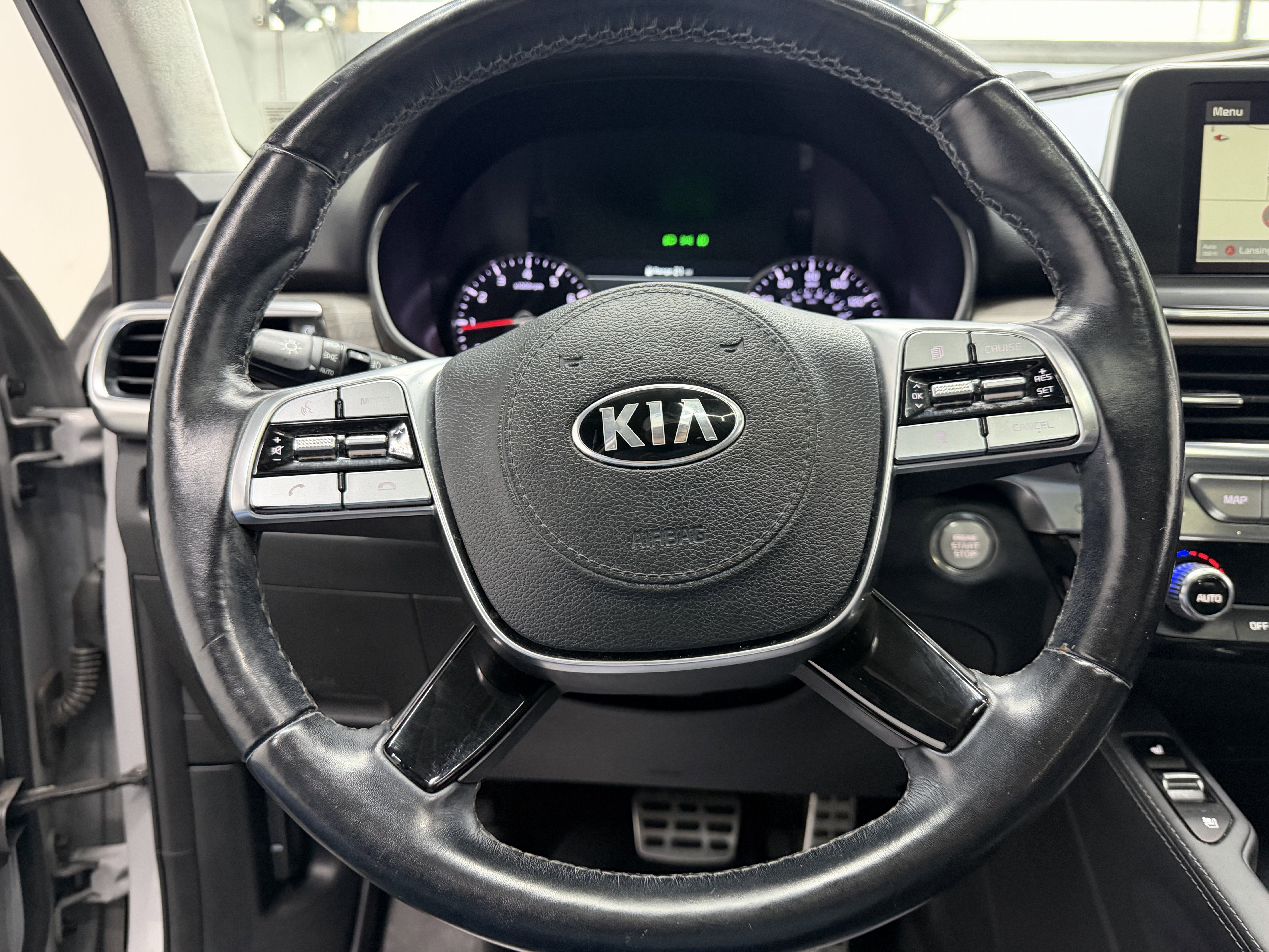 Used 2021 Kia Telluride SX w/ SX Prestige Package image 16