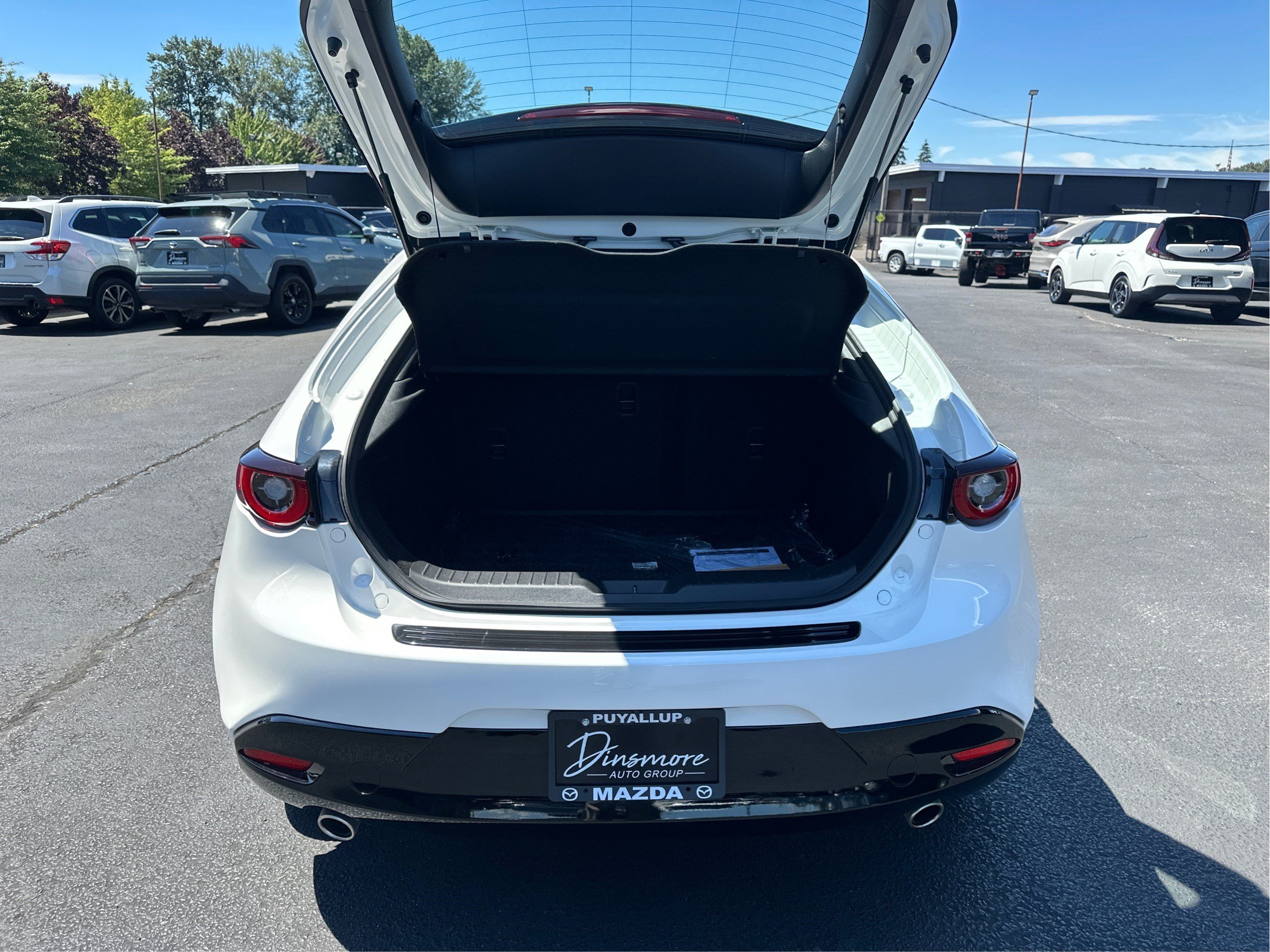 Certified 2026 MAZDA MAZDA3 2.5 S Hatchback w/ Premium Pkg FWD image 11