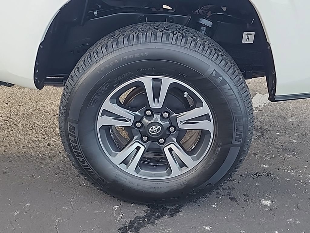 Used 2021 Toyota Tacoma SR image 10