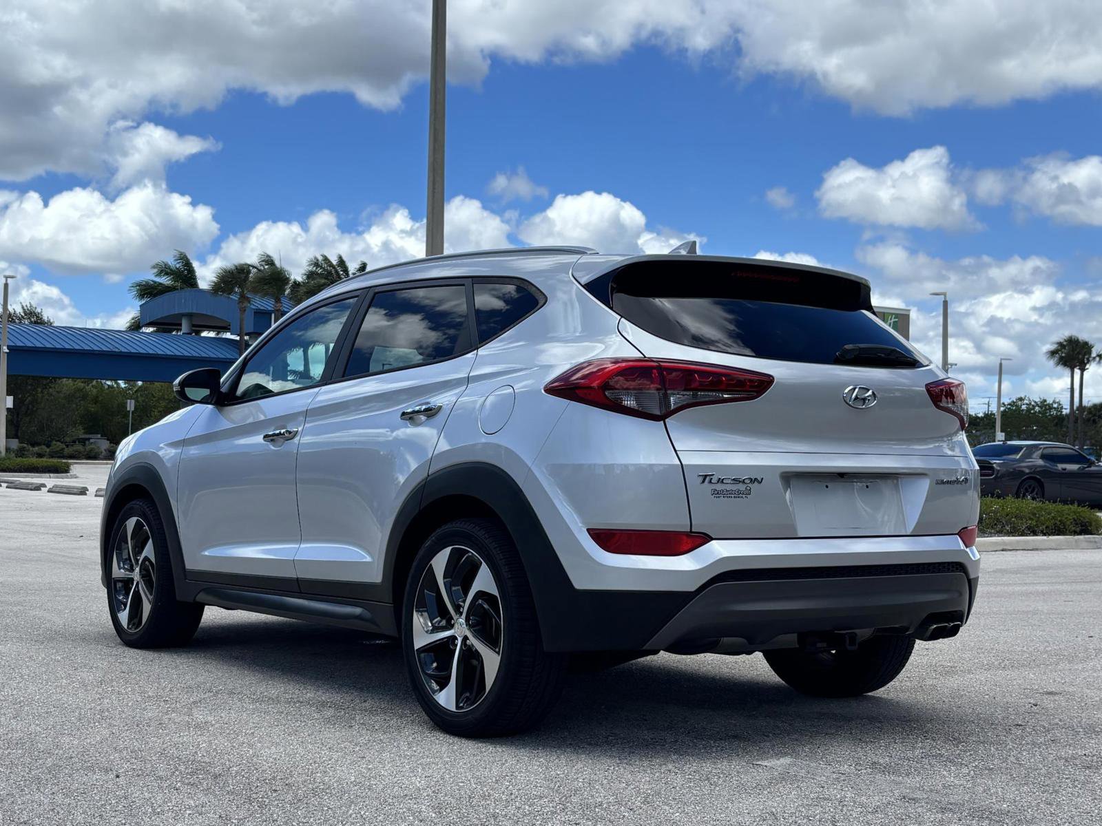 Used 2016 Hyundai Tucson Limited image 3
