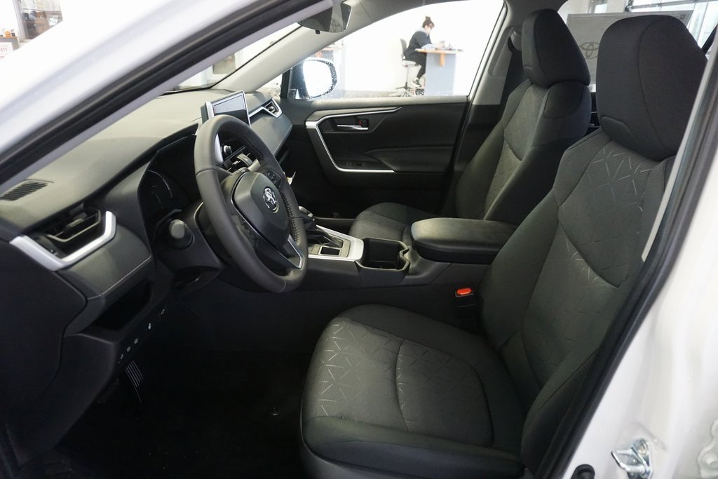 New 2025 Toyota RAV4 XLE image 22