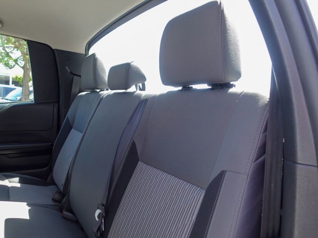 Used 2016 Toyota Tundra SR w/ Tow Package RWD image 11