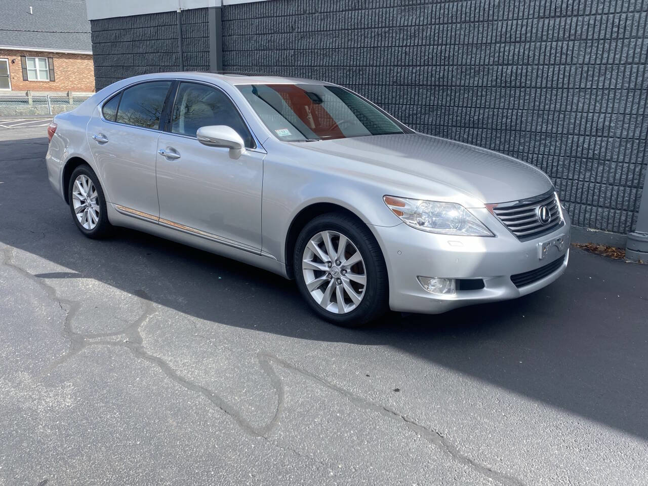 Used 2010 Lexus LS 460 AWD image 17