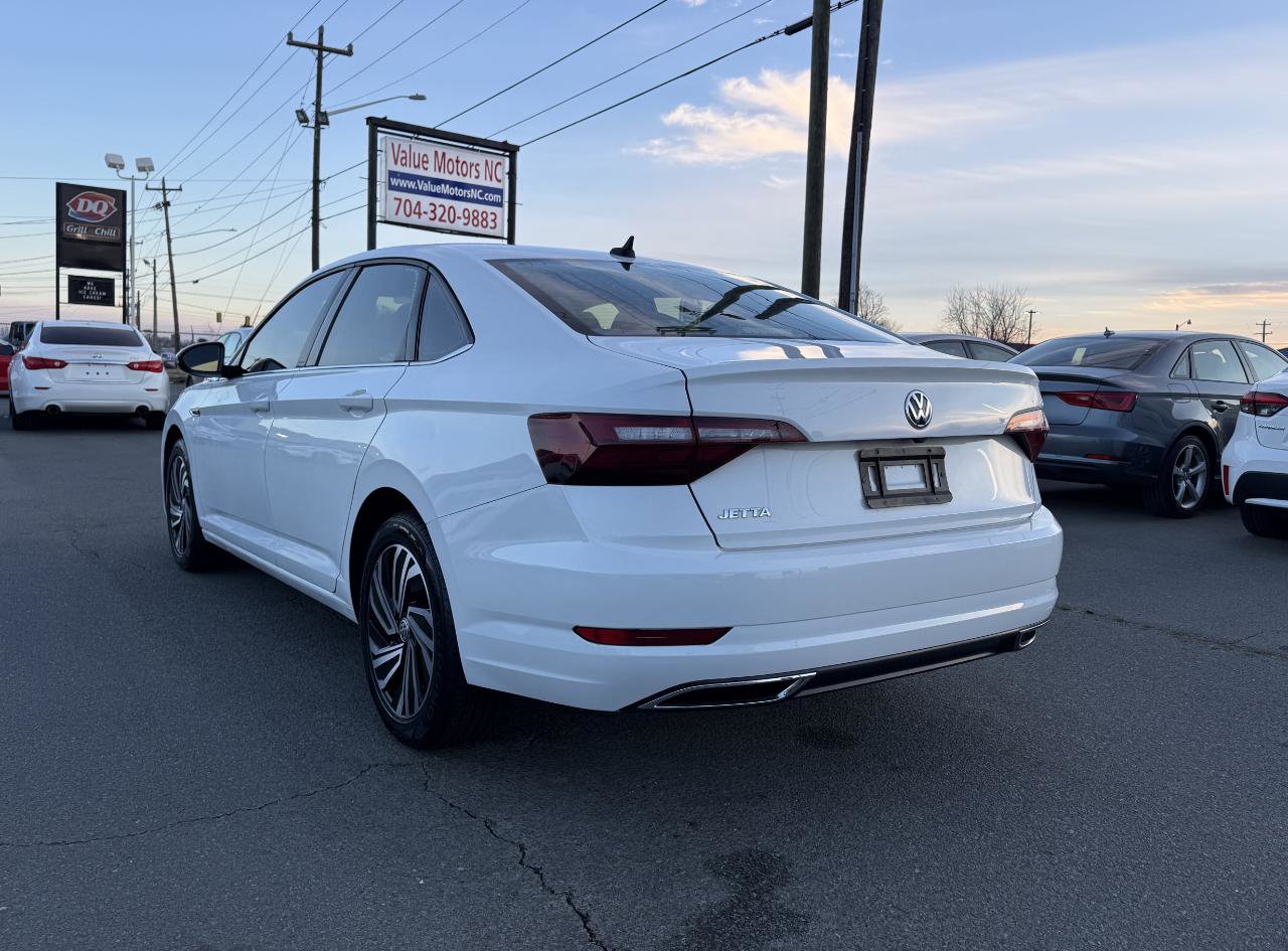Used 2021 Volkswagen Jetta SEL Premium FWD image 4