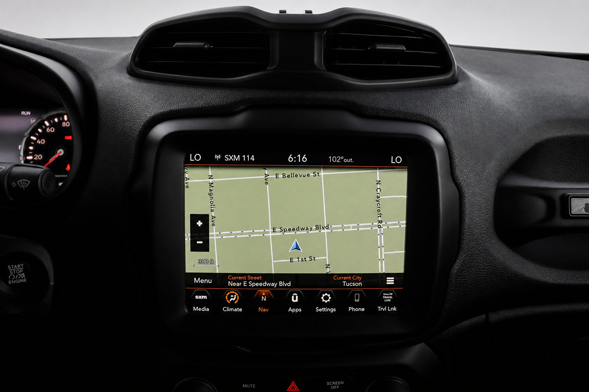 Used 2021 Jeep Renegade Latitude AWD/4WD image 35