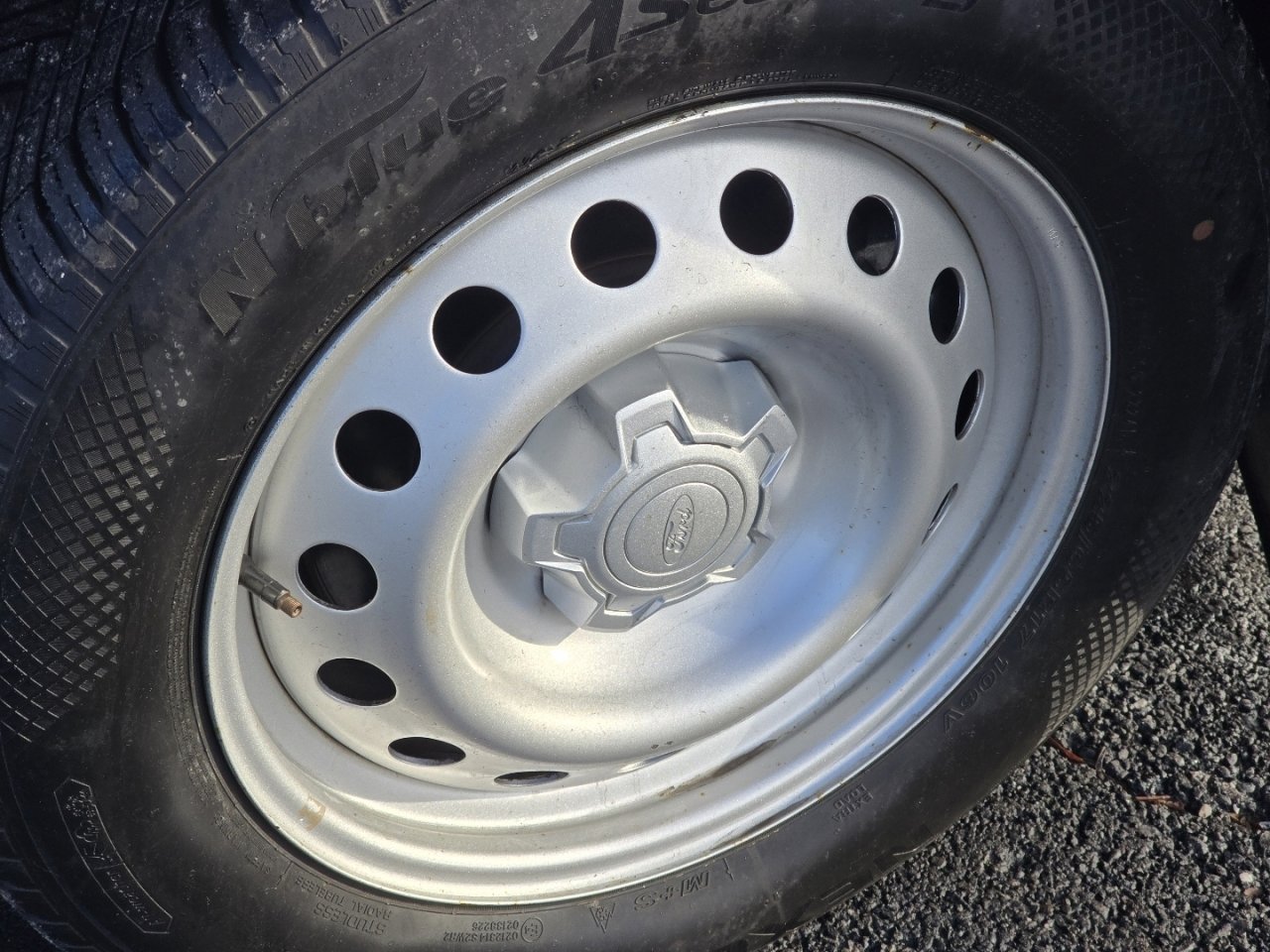 Used 2023 Ford Maverick XL image 11