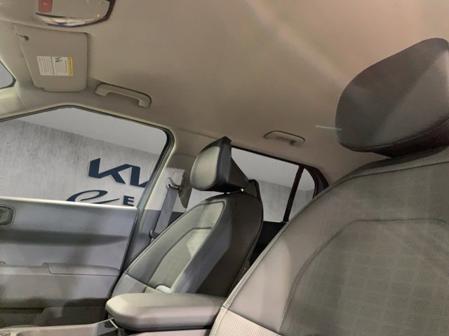 New 2027 Kia EV3 Wind FWD image 24