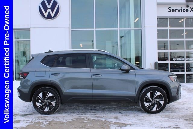 Used 2025 Volkswagen Taos SE image 5